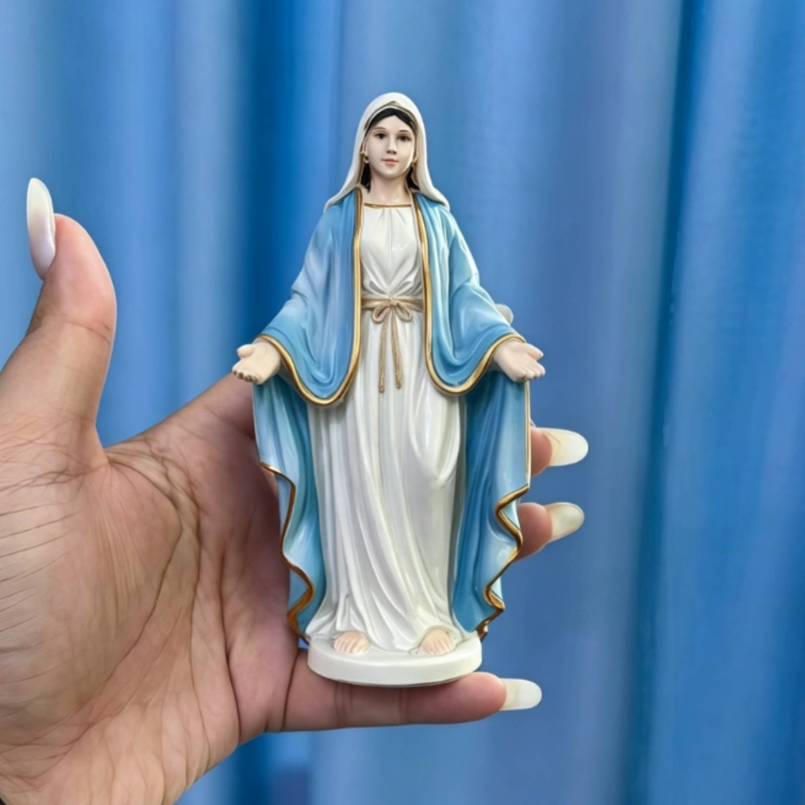 Female Resin Statue Special Ed - đánh giá và giá Resin Art Mary
